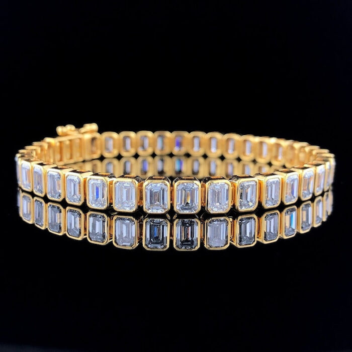 Emerald Moissanite Diamond Tennis Bracelet, Luxurious Gold Bezel Set, Elegant Jewelry for Women, Perfect Anniversary Gift - Image 2